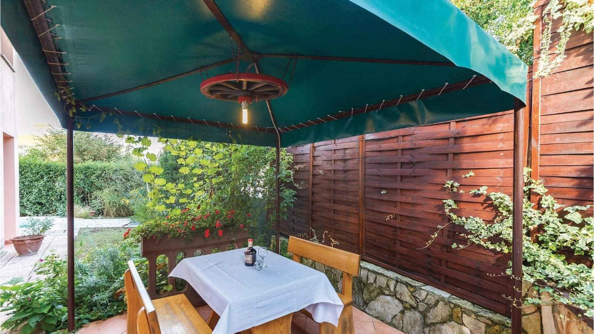 Nice Apartment In Pula With Kitchen