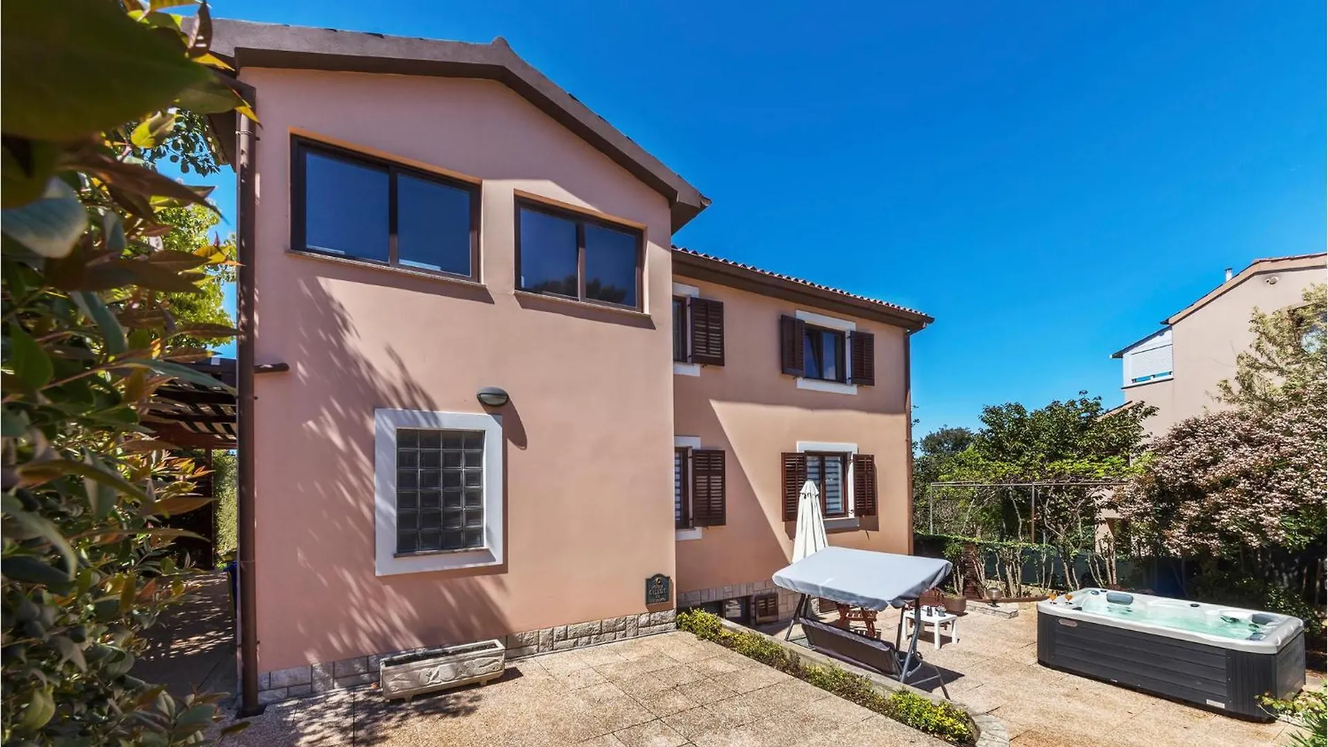 Nice Apartment In Pula With Kitchen 0*,