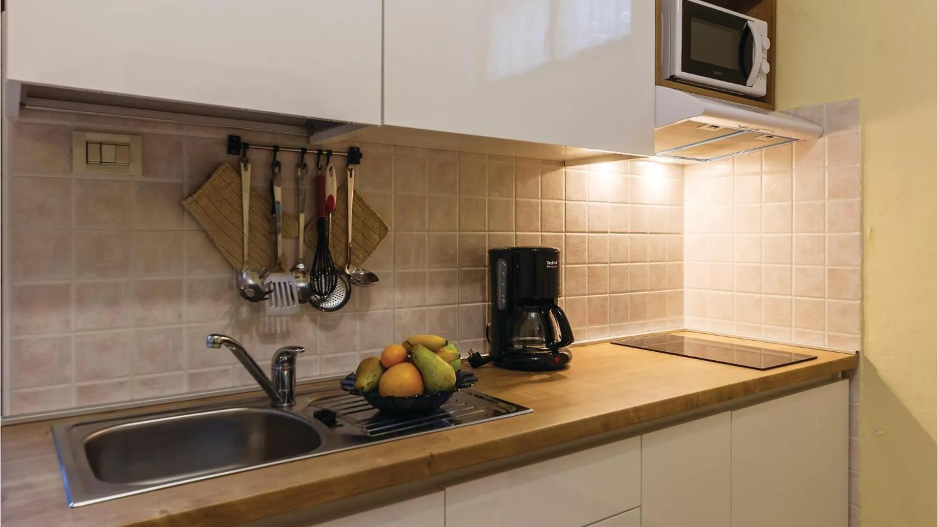 Nice Apartment In Pula With Kitchen Croatia